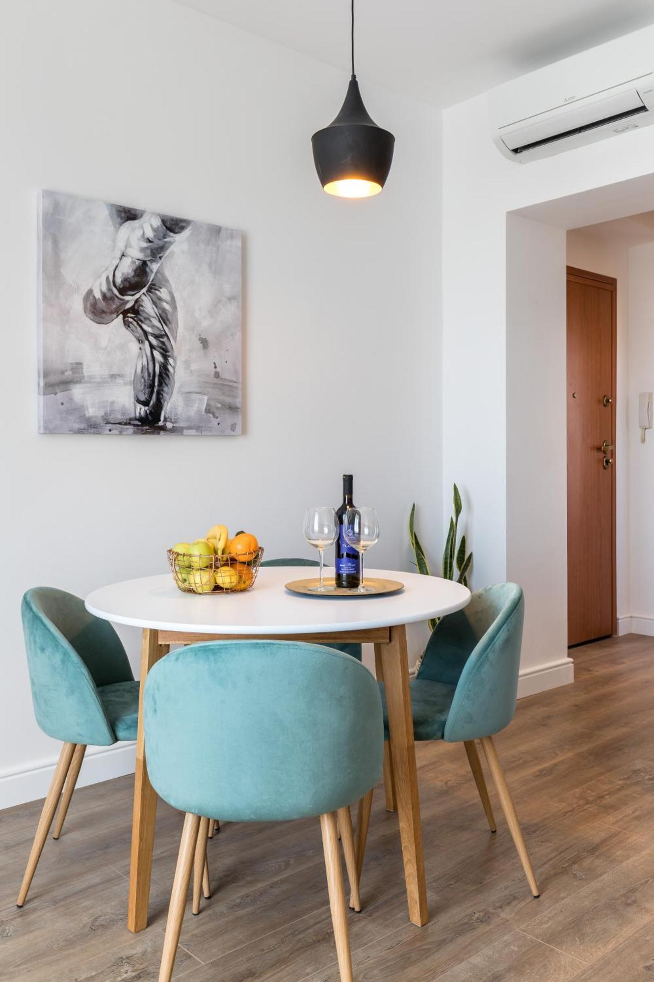 Apartment Romantic With Balcony Split